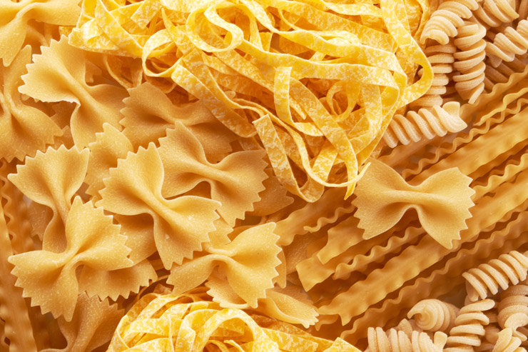 Selection of pasta varieties in the raw state as an example of carbohydrates