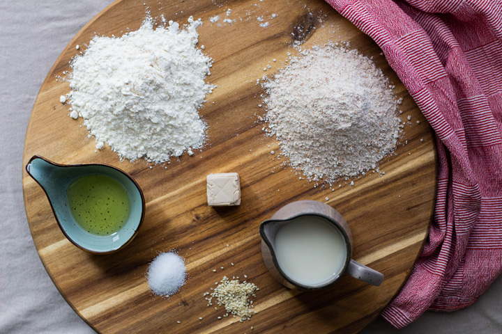 Ingredients burger buns (recipe burger buns)