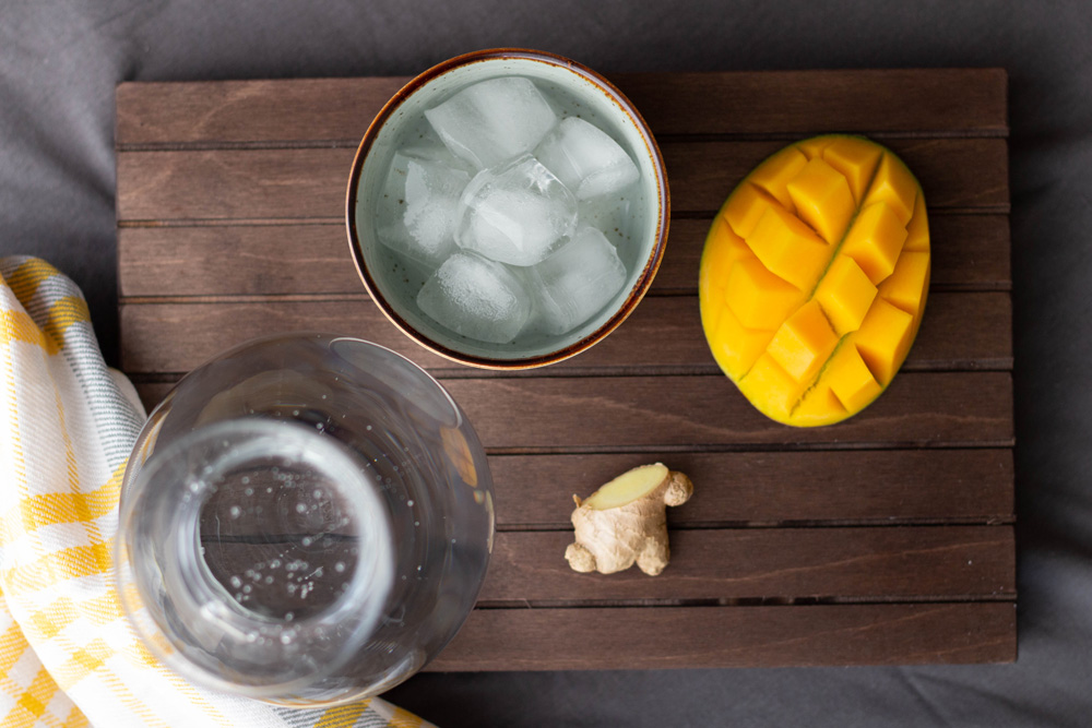 Ingredients infused water mango-ginger (recipe infused water mango-ginger)